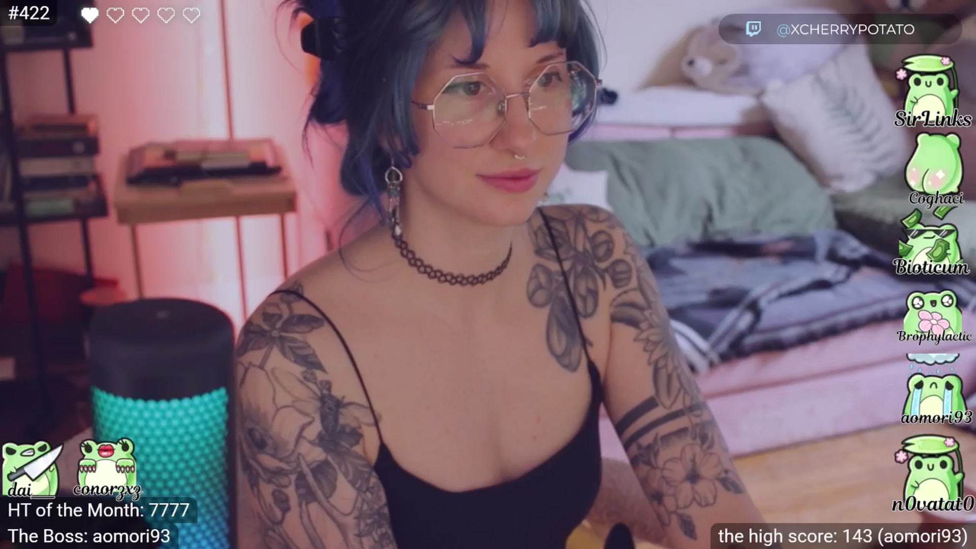 Gallery image thumbnail from little_crow's myfreecams stream on, 03/15/2026, 21:49 image 19 of 20