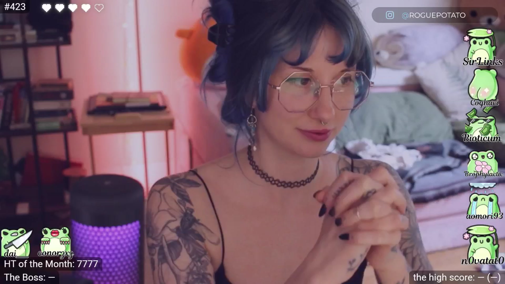 Gallery image thumbnail from little_crow's myfreecams stream on, 03/15/2026, 21:49 image 5 of 20