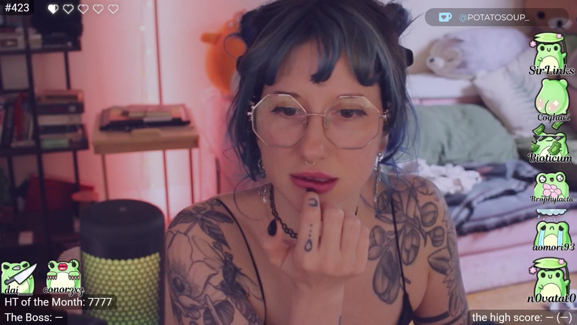 Gallery image thumbnail from little_crow's myfreecams stream on, 03/15/2026, 21:49 image 3 of 20