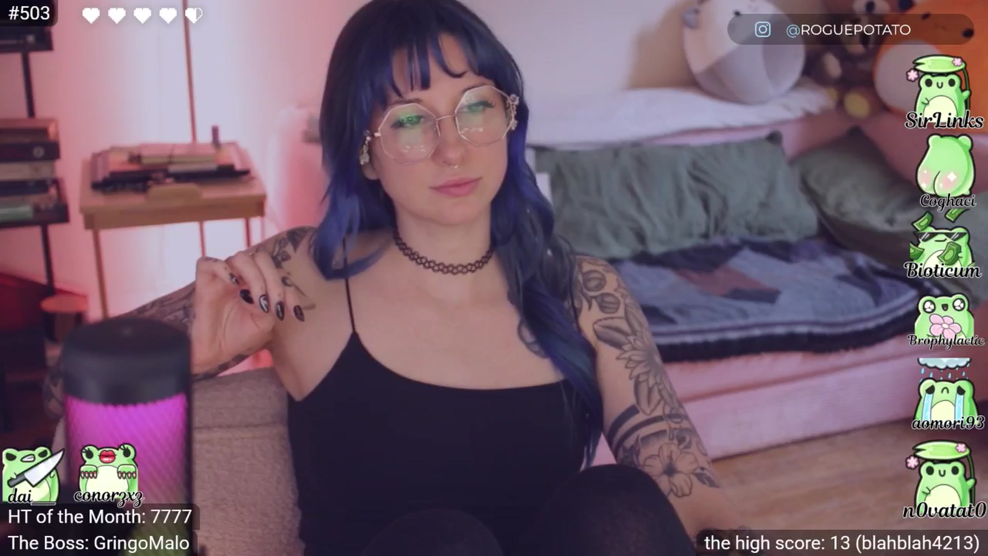 Gallery image thumbnail from little_crow's myfreecams stream on, 03/20/2026, 24:09 image 17 of 20