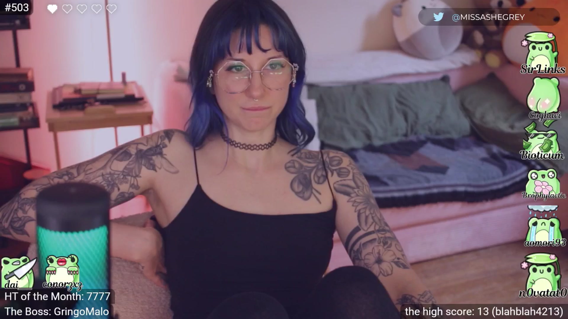 Gallery image thumbnail from little_crow's myfreecams stream on, 03/20/2026, 24:09 image 18 of 20