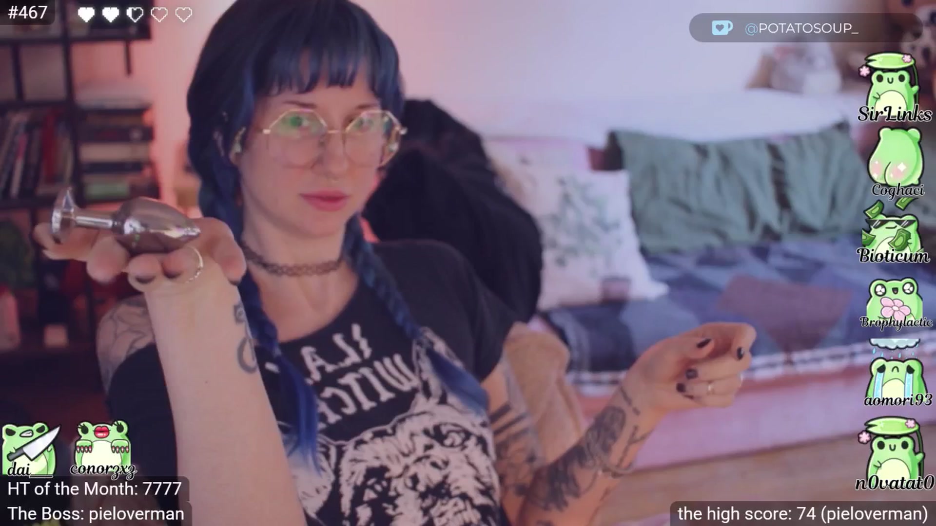 Gallery image thumbnail from little_crow's myfreecams stream on, 03/23/2026, 24:25 image 12 of 20