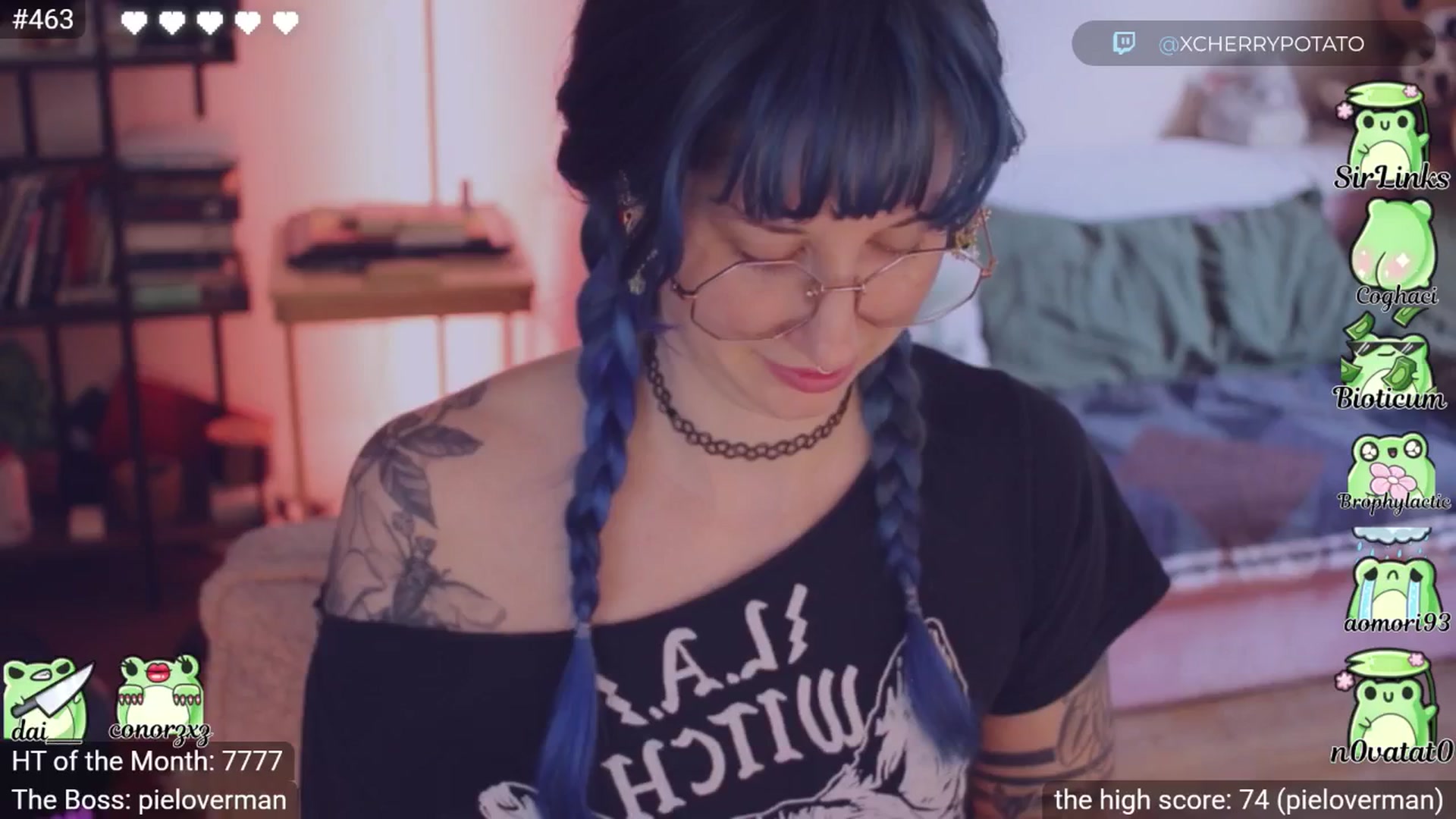 Gallery image thumbnail from little_crow's myfreecams stream on, 03/23/2026, 24:25 image 14 of 20