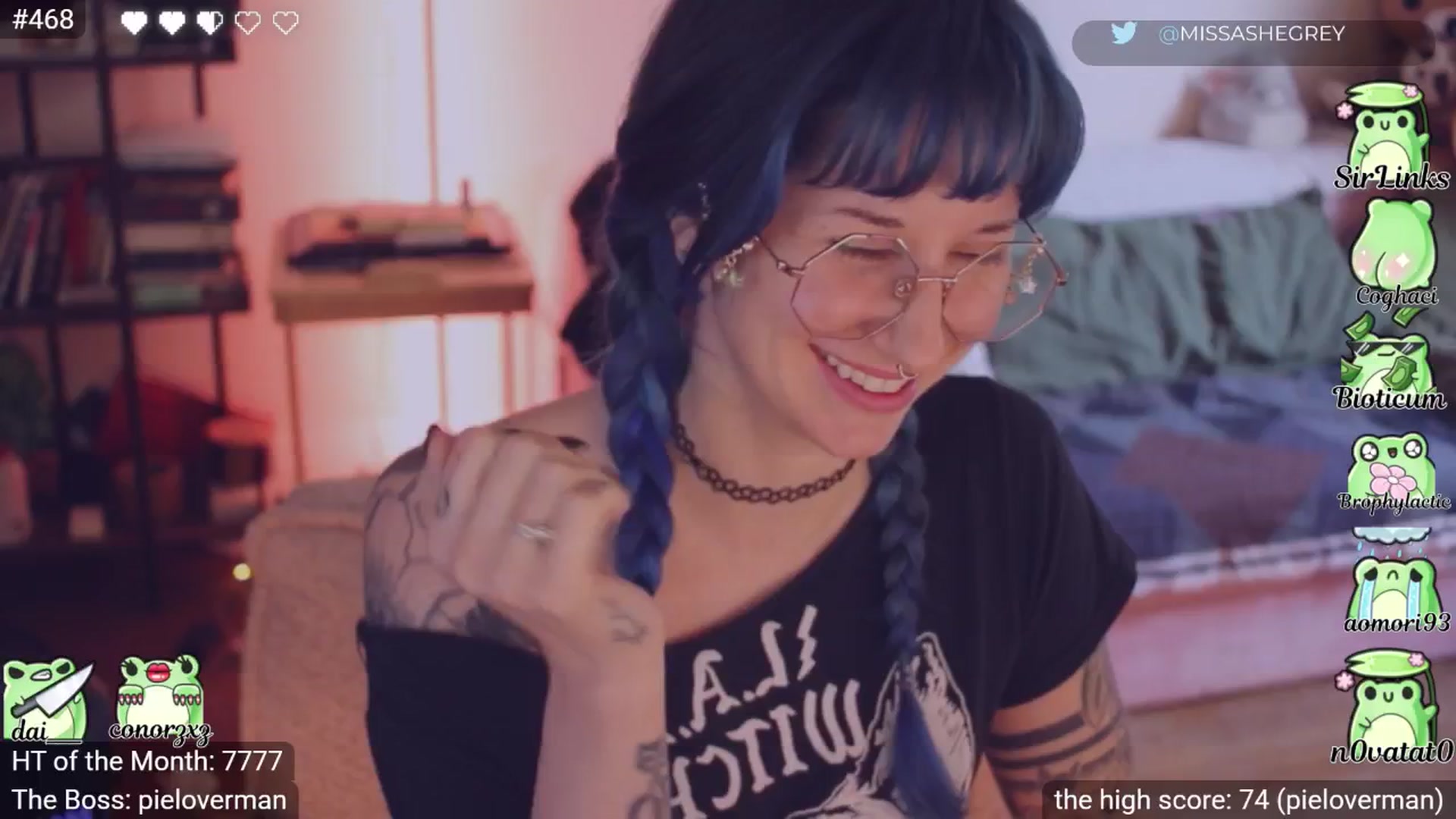 Gallery image thumbnail from little_crow's myfreecams stream on, 03/23/2026, 24:25 image 8 of 20