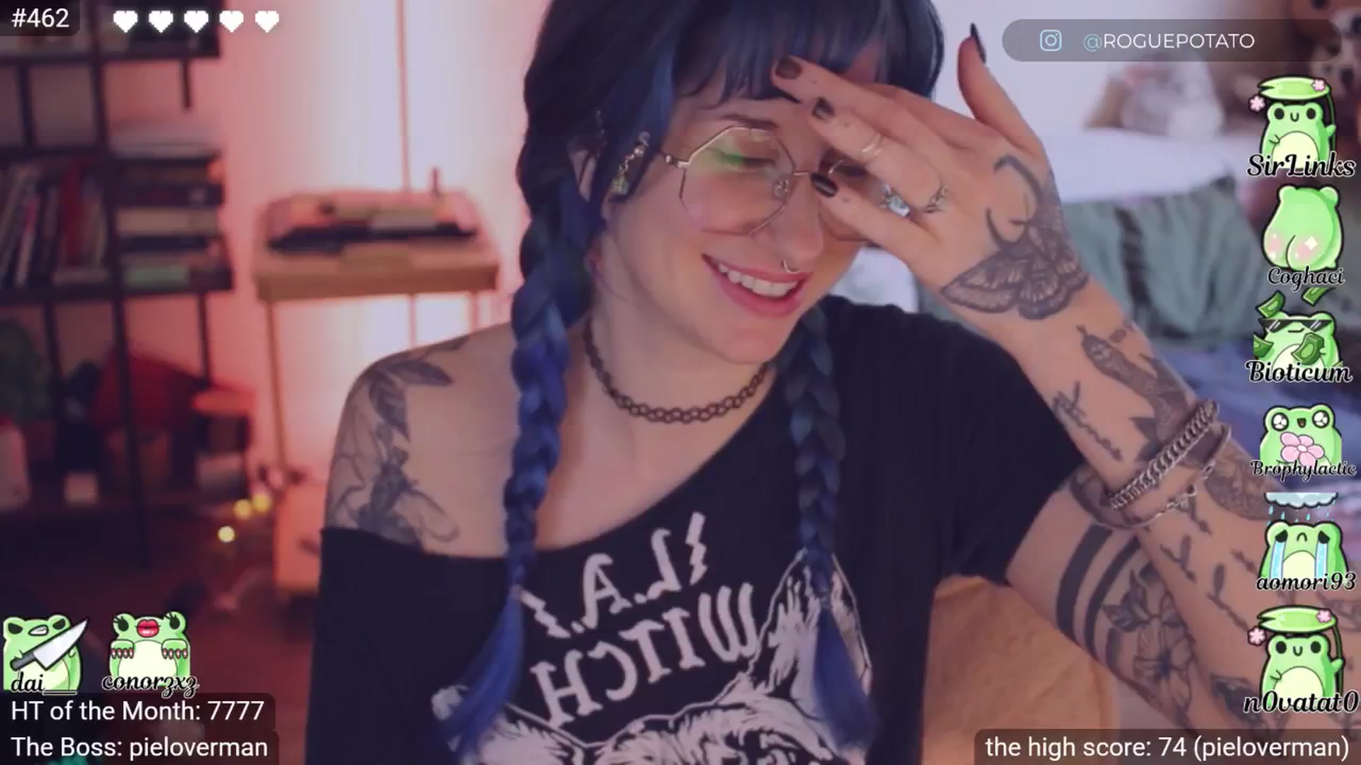 Gallery image thumbnail from little_crow's myfreecams stream on, 03/23/2026, 24:25 image 18 of 20