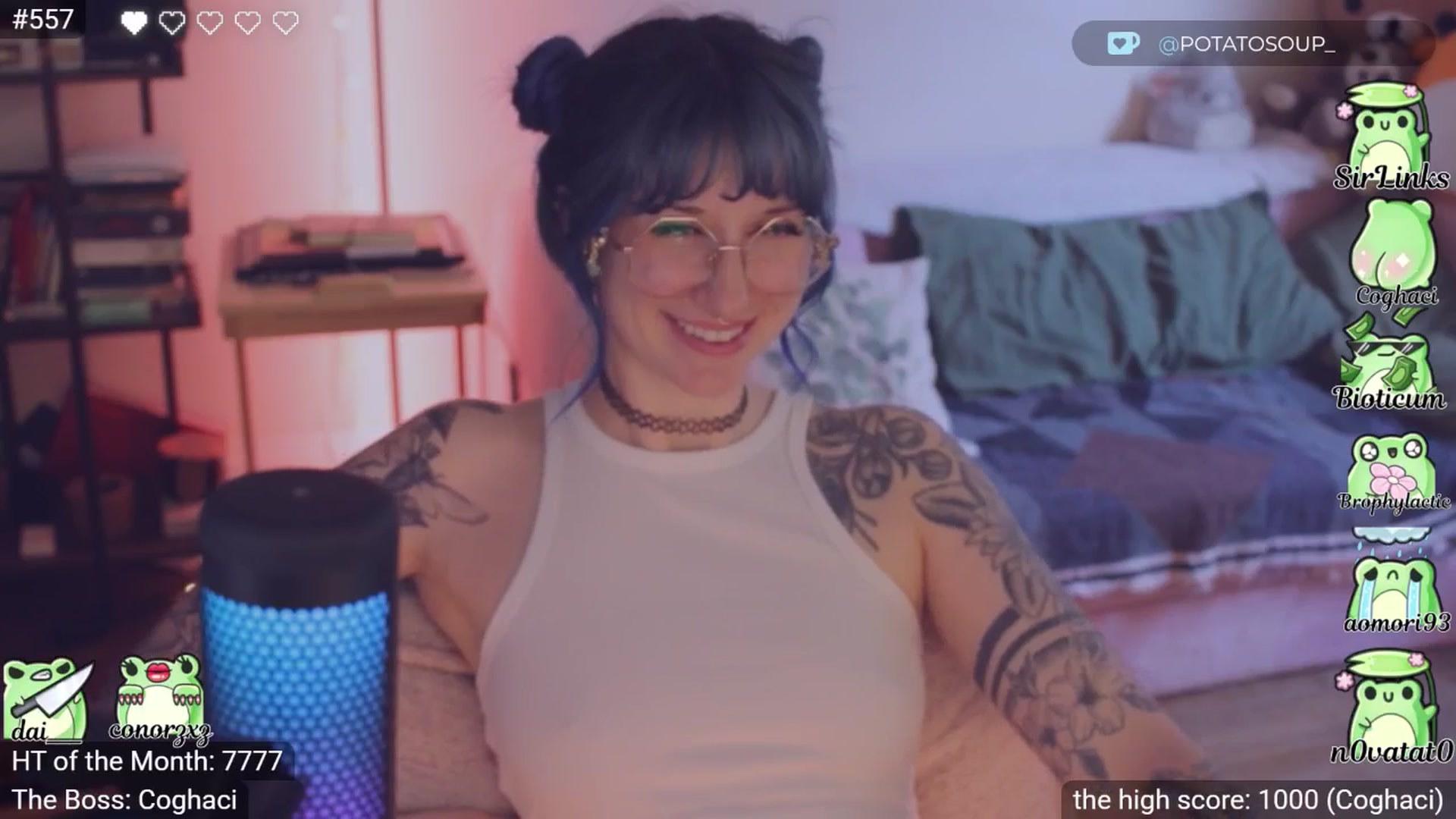 Gallery image thumbnail from little_crow's myfreecams stream on, 03/27/2026, 24:43 image 14 of 20