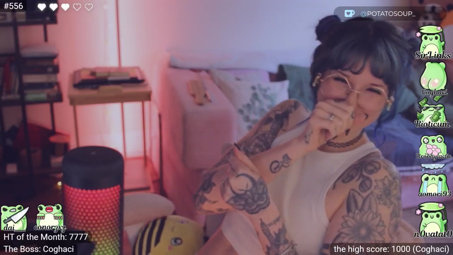 Gallery image thumbnail from little_crow's myfreecams stream on, 03/27/2026, 24:43 image 17 of 20