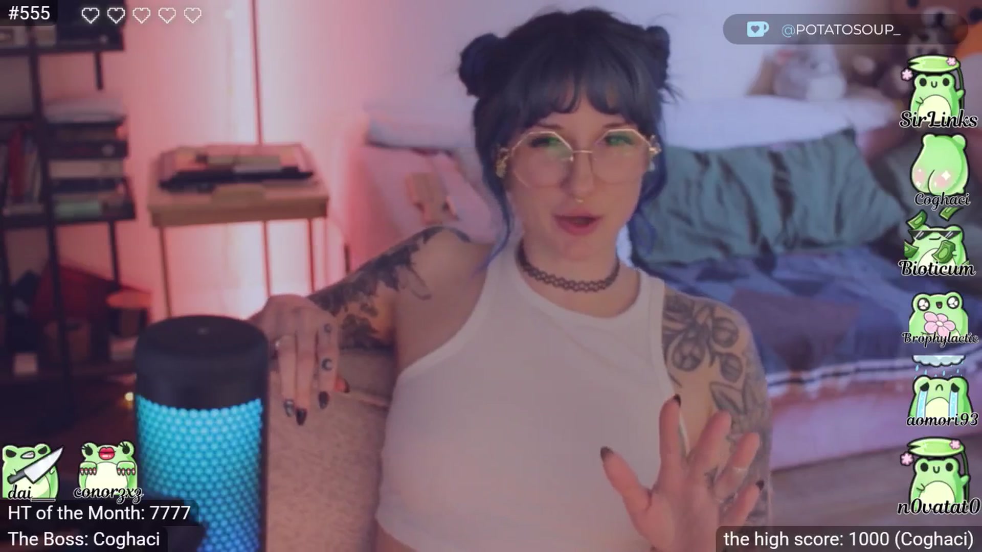 Gallery image thumbnail from little_crow's myfreecams stream on, 03/27/2026, 24:43 image 20 of 20