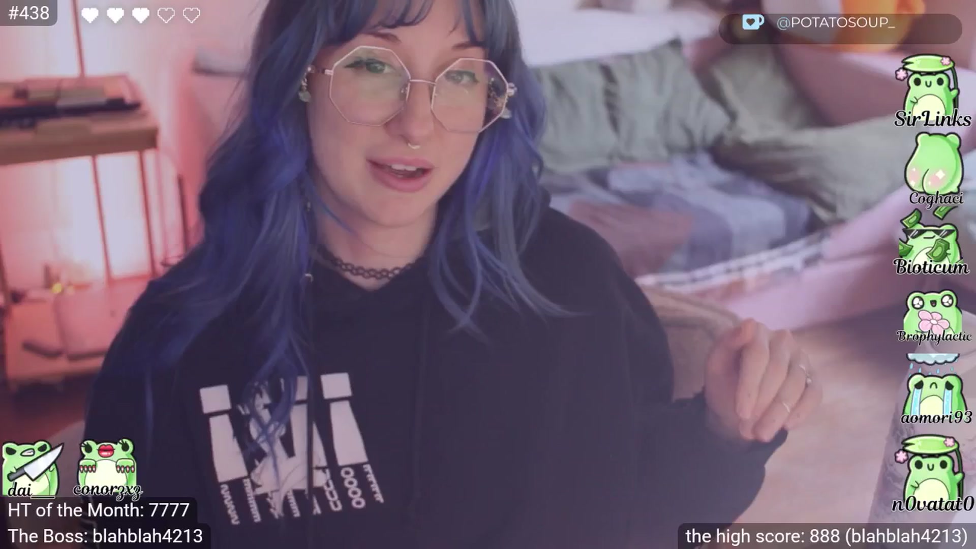 Gallery image thumbnail from little_crow's myfreecams stream on, 03/29/2026, 24:03 image 9 of 20