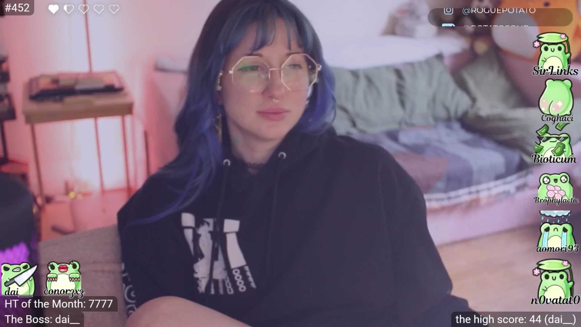 Gallery image thumbnail from little_crow's myfreecams stream on, 03/29/2026, 24:03 image 5 of 20