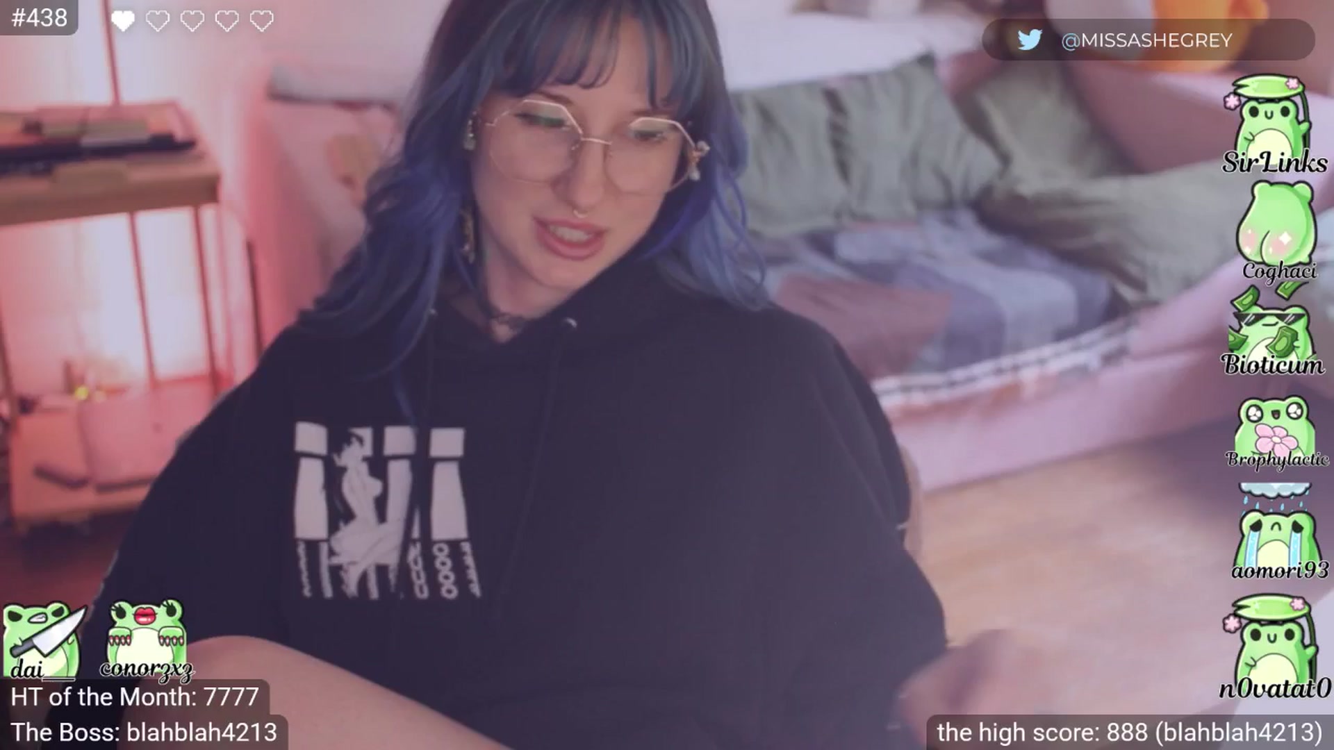 Gallery image thumbnail from little_crow's myfreecams stream on, 03/29/2026, 24:03 image 12 of 20