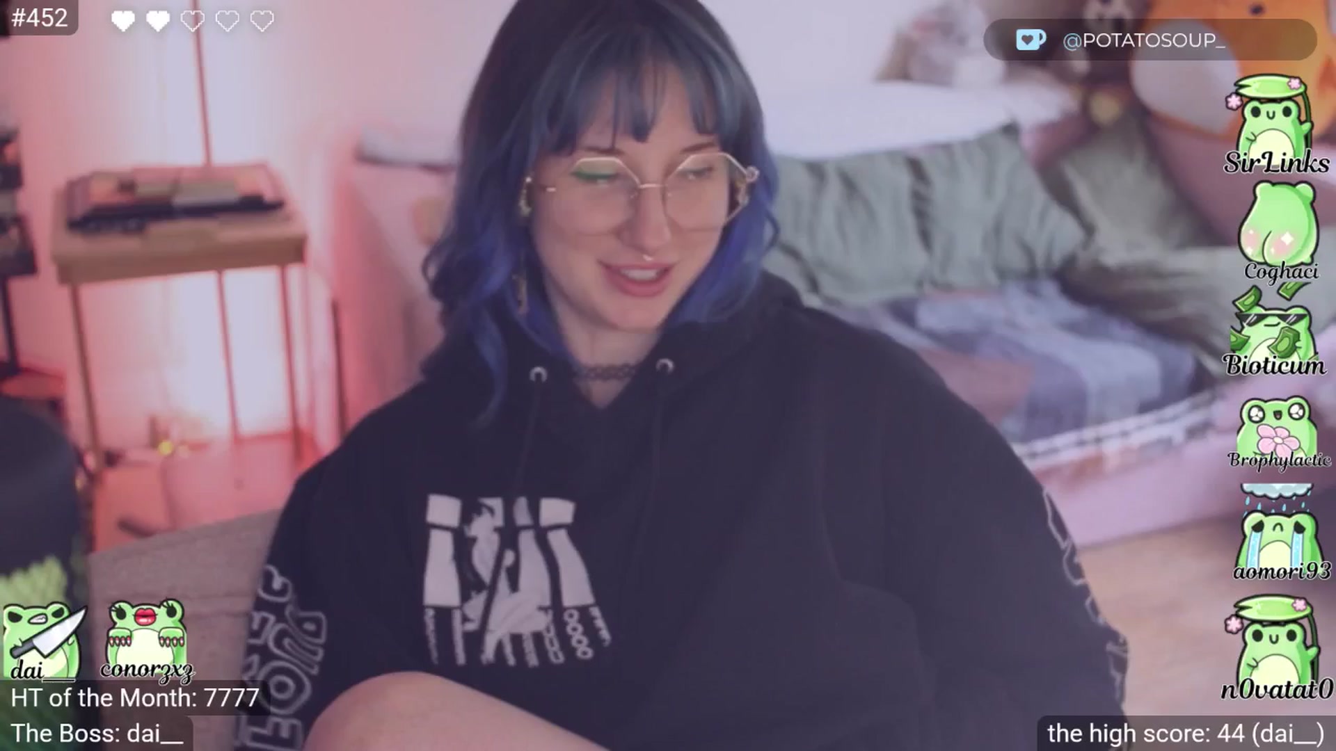 Gallery image thumbnail from little_crow's myfreecams stream on, 03/29/2026, 24:03 image 4 of 20
