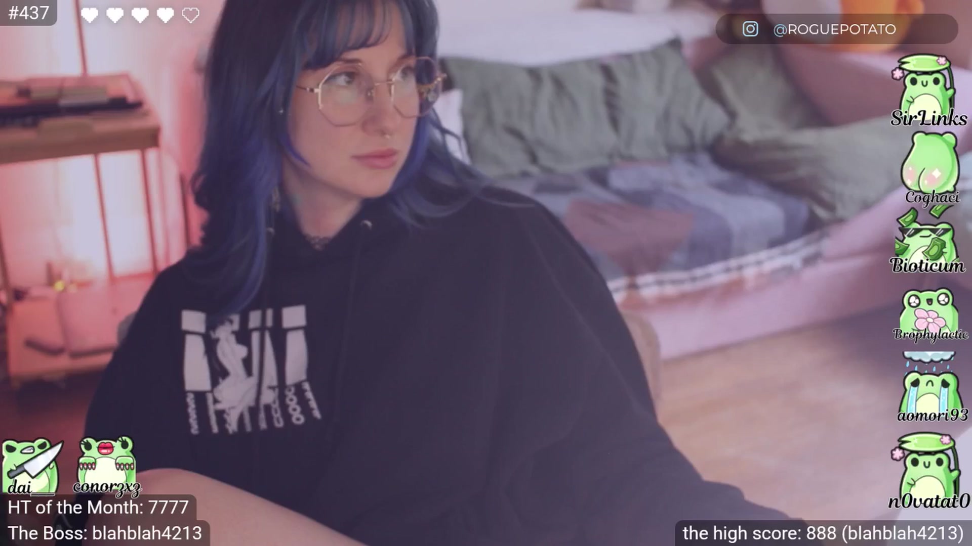 Gallery image thumbnail from little_crow's myfreecams stream on, 03/29/2026, 24:23 image 3 of 20