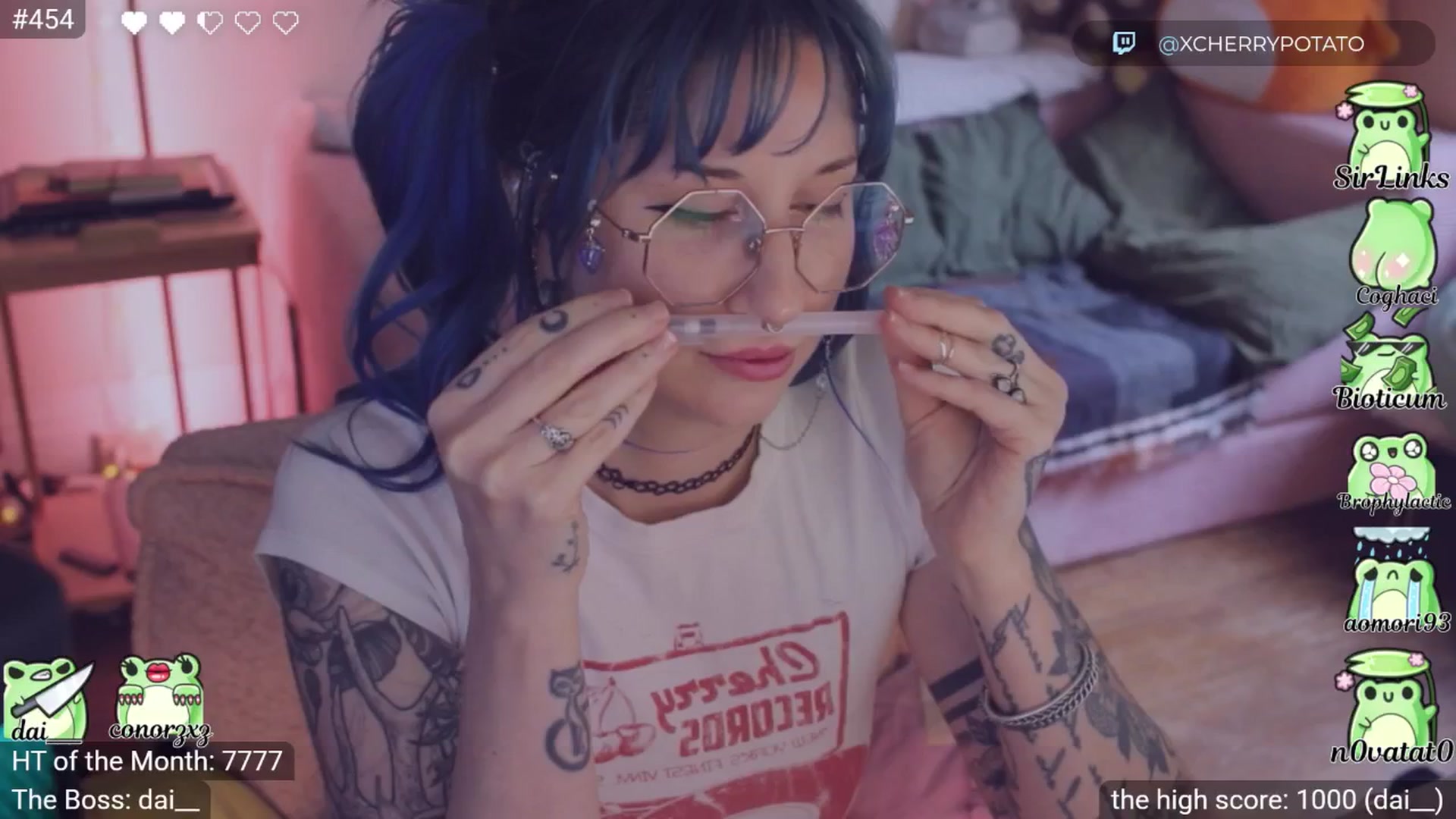 Gallery image thumbnail from little_crow's myfreecams stream on, 03/29/2026, 23:57 image 9 of 20