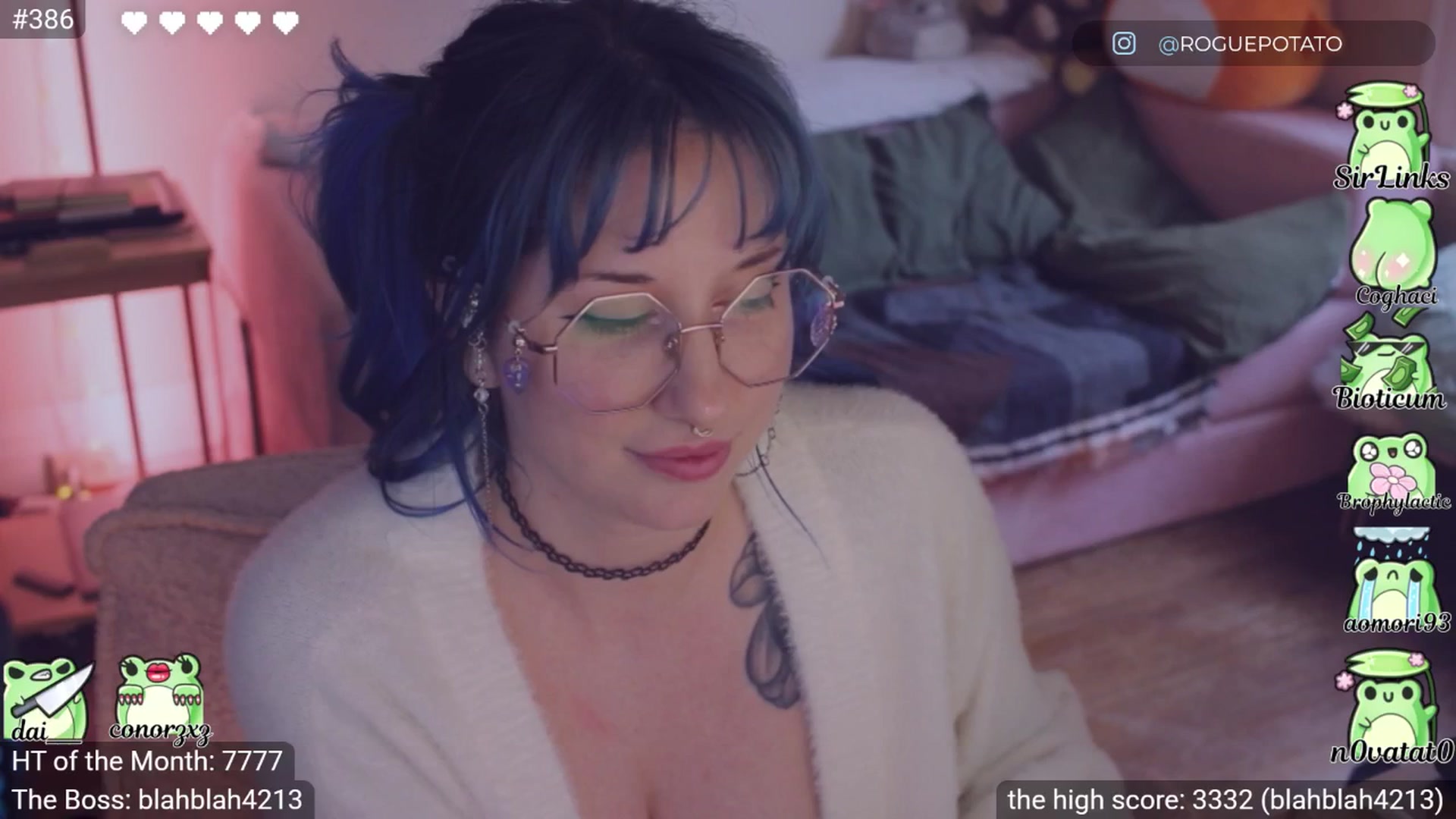 Gallery image thumbnail from little_crow's myfreecams stream on, 03/29/2026, 23:57 image 20 of 20