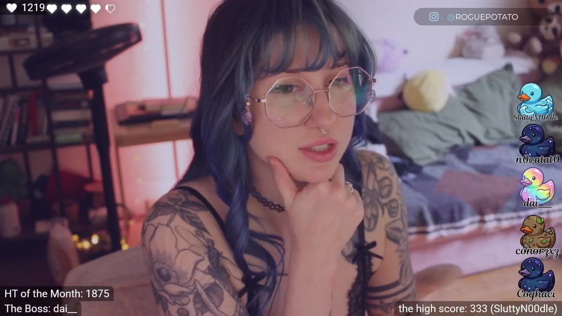 Gallery image thumbnail from little_crow's myfreecams stream on, 04/11/2026, 02:00 image 4 of 20