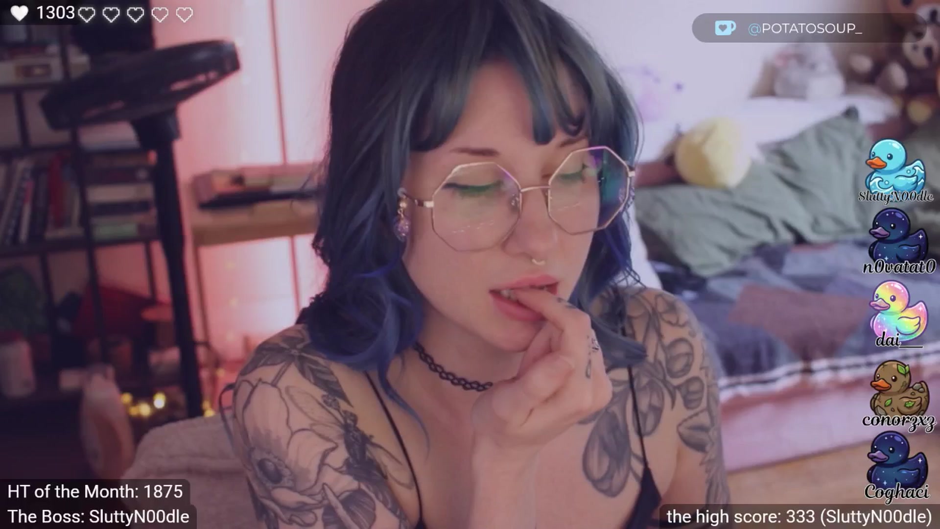 Gallery image thumbnail from little_crow's myfreecams stream on, 04/11/2026, 02:00 image 1 of 20