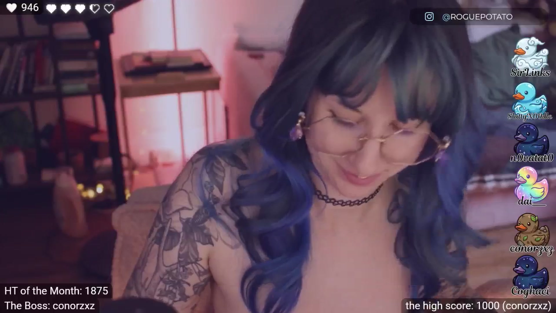 Gallery image thumbnail from little_crow's myfreecams stream on, 04/11/2026, 02:00 image 19 of 20