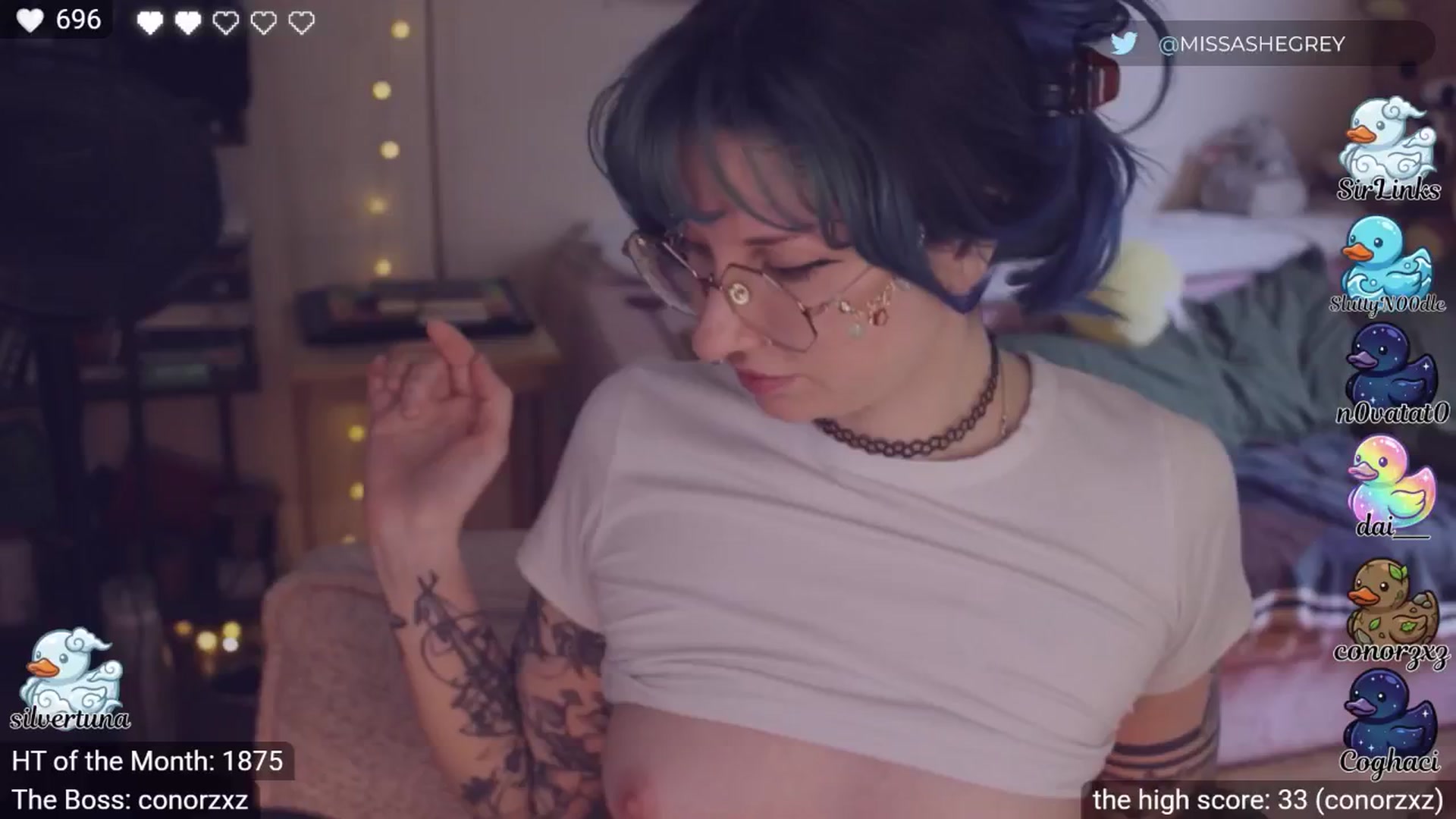 Gallery image thumbnail from little_crow's myfreecams stream on, 04/15/2026, 23:42 image 20 of 20