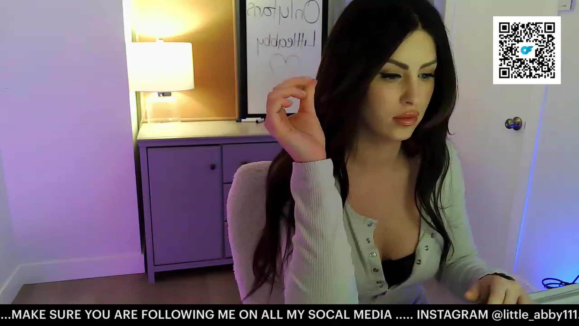 Gallery image thumbnail from littleabby111's myfreecams stream on, 01/26/2023, 22:31 image 20 of 20