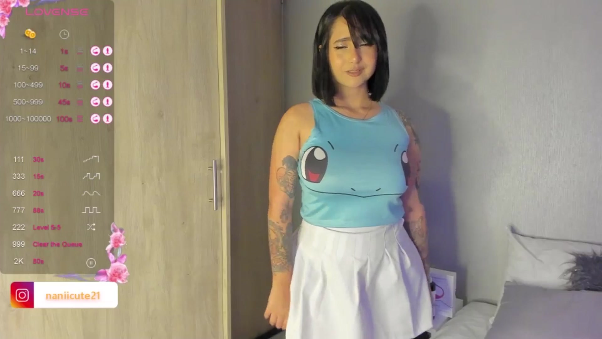 Gallery image thumbnail from littlebelle_'s myfreecams stream on, 06/02/2024, 01:47 image 17 of 20