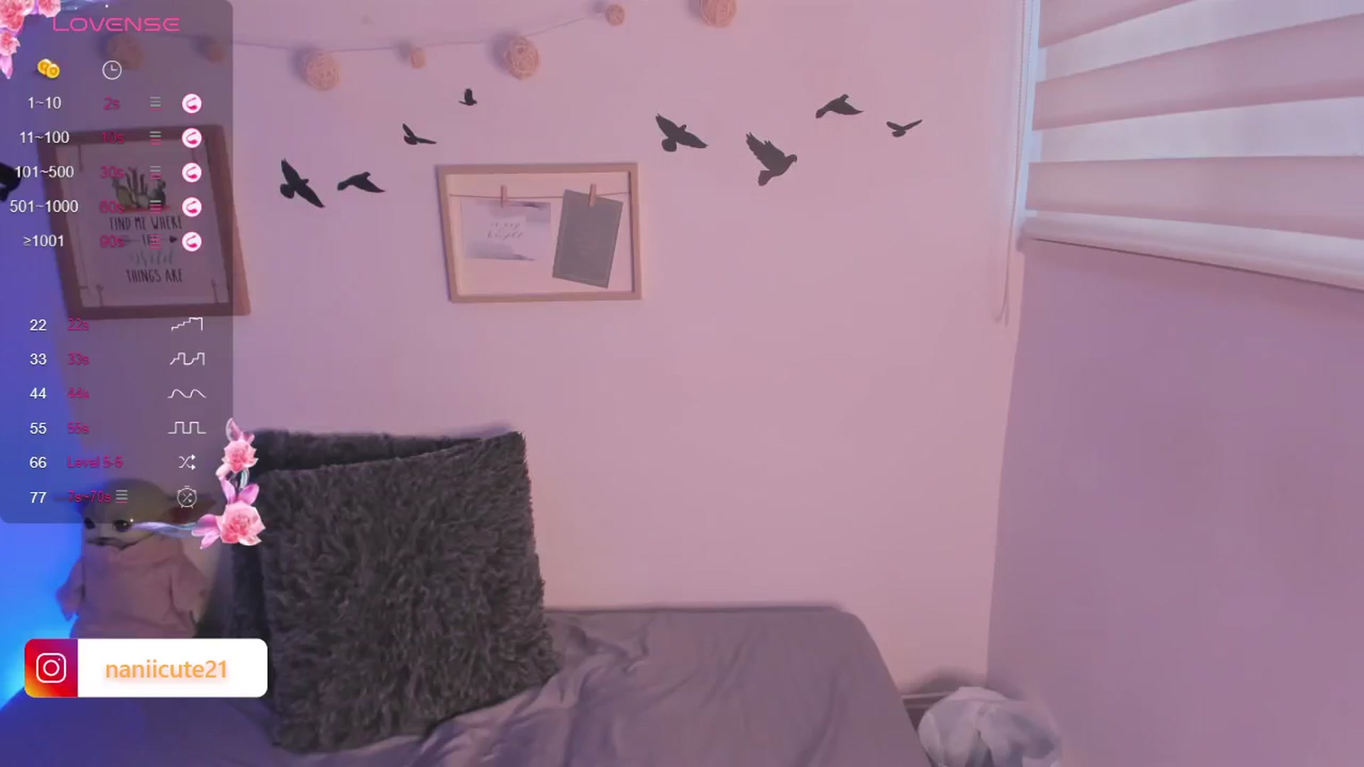 Gallery image thumbnail from littlebelle_'s myfreecams stream on, 06/09/2024, 23:32 image 9 of 20
