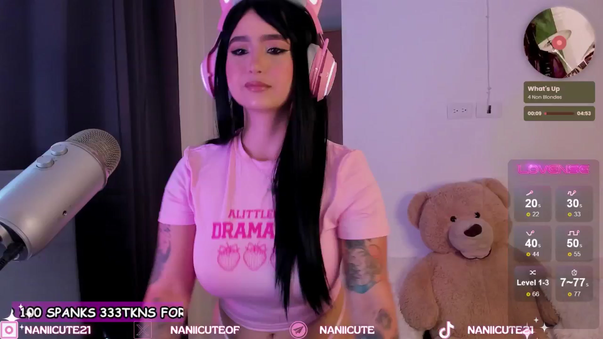 Gallery image thumbnail from littlebelle_'s myfreecams stream on, 08/20/2024, 17:28 image 6 of 20