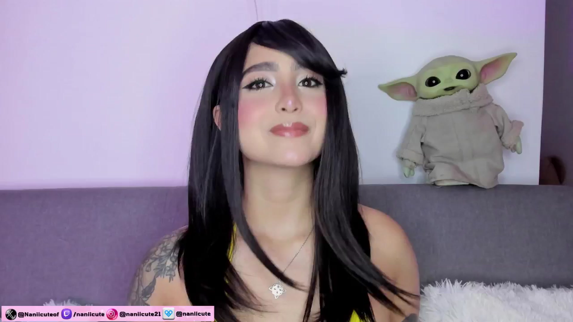 Gallery image thumbnail from littlebelle_'s myfreecams stream on, 08/23/2024, 01:18 image 3 of 20