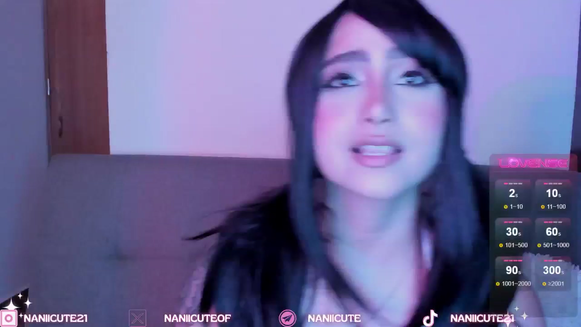 Gallery image thumbnail from littlebelle_'s myfreecams stream on, 08/28/2024, 06:17 image 19 of 20