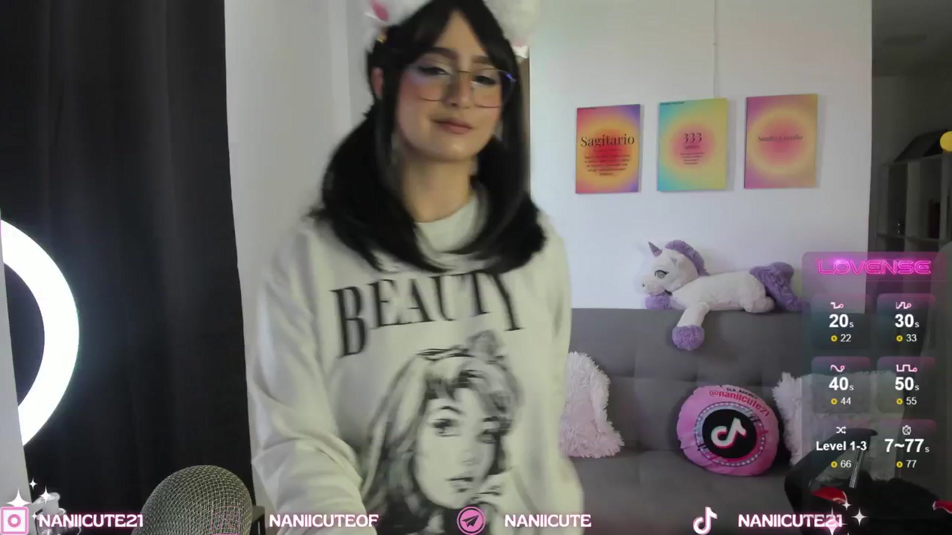 Gallery image thumbnail from littlebelle_'s myfreecams stream on, 09/11/2024, 16:20 image 15 of 20