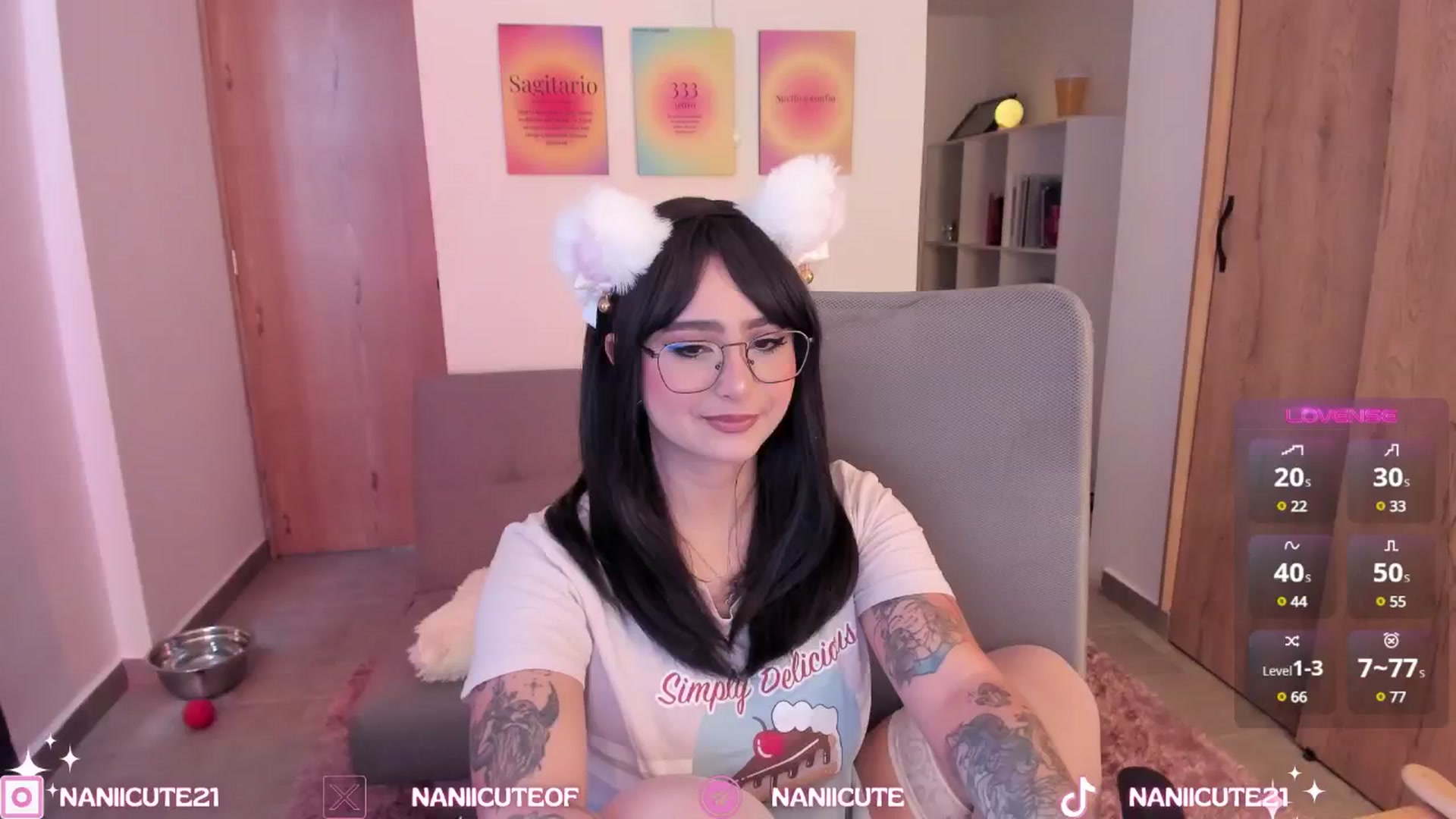 Gallery image thumbnail from littlebelle_'s myfreecams stream on, 09/13/2024, 18:20 image 3 of 20