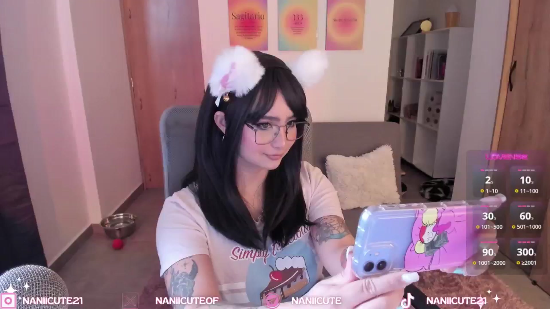 Gallery image thumbnail from littlebelle_'s myfreecams stream on, 09/13/2024, 18:20 image 15 of 20
