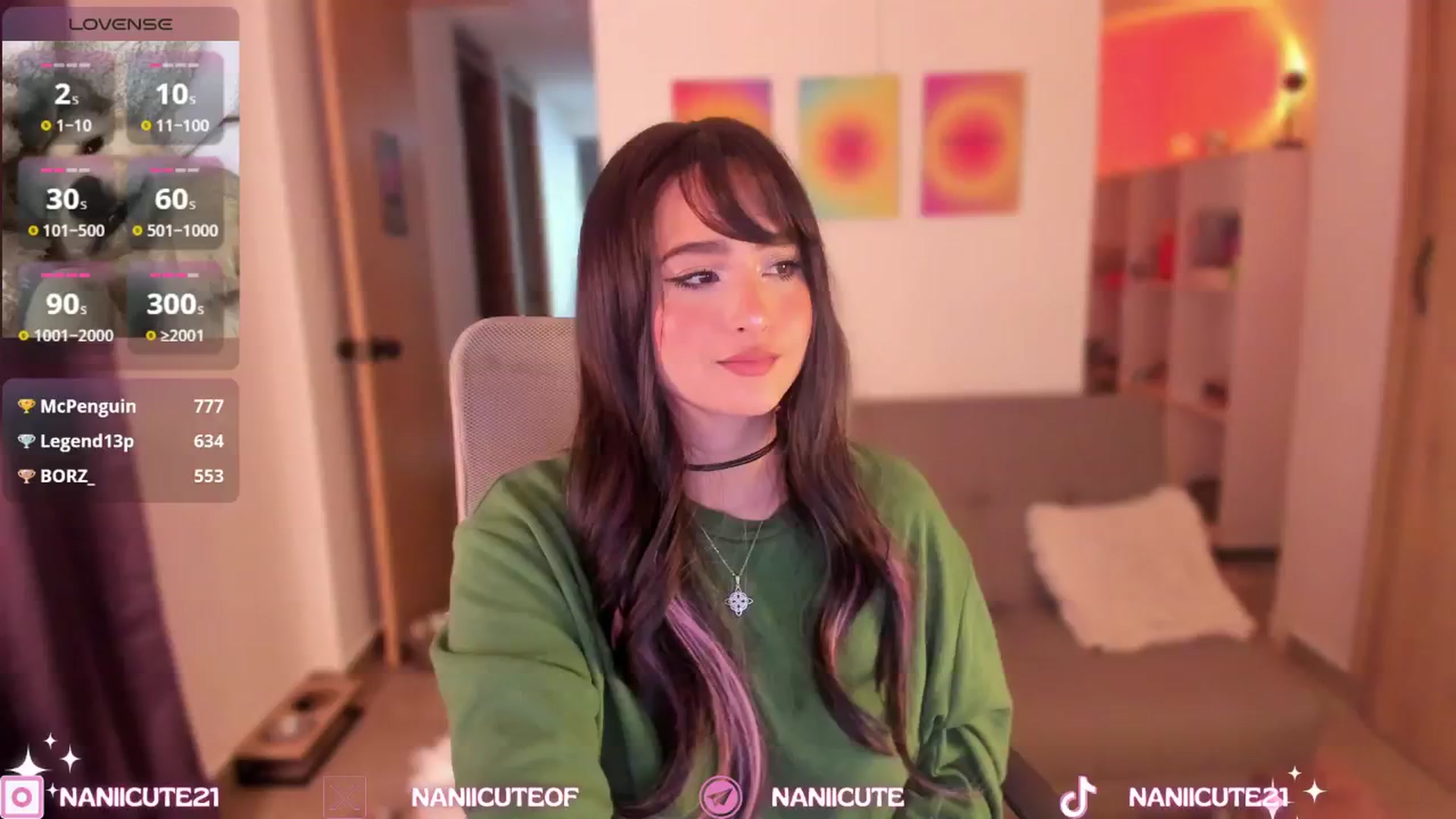 Gallery image thumbnail from littlebelle_'s myfreecams stream on, 09/28/2024, 03:07 image 8 of 20