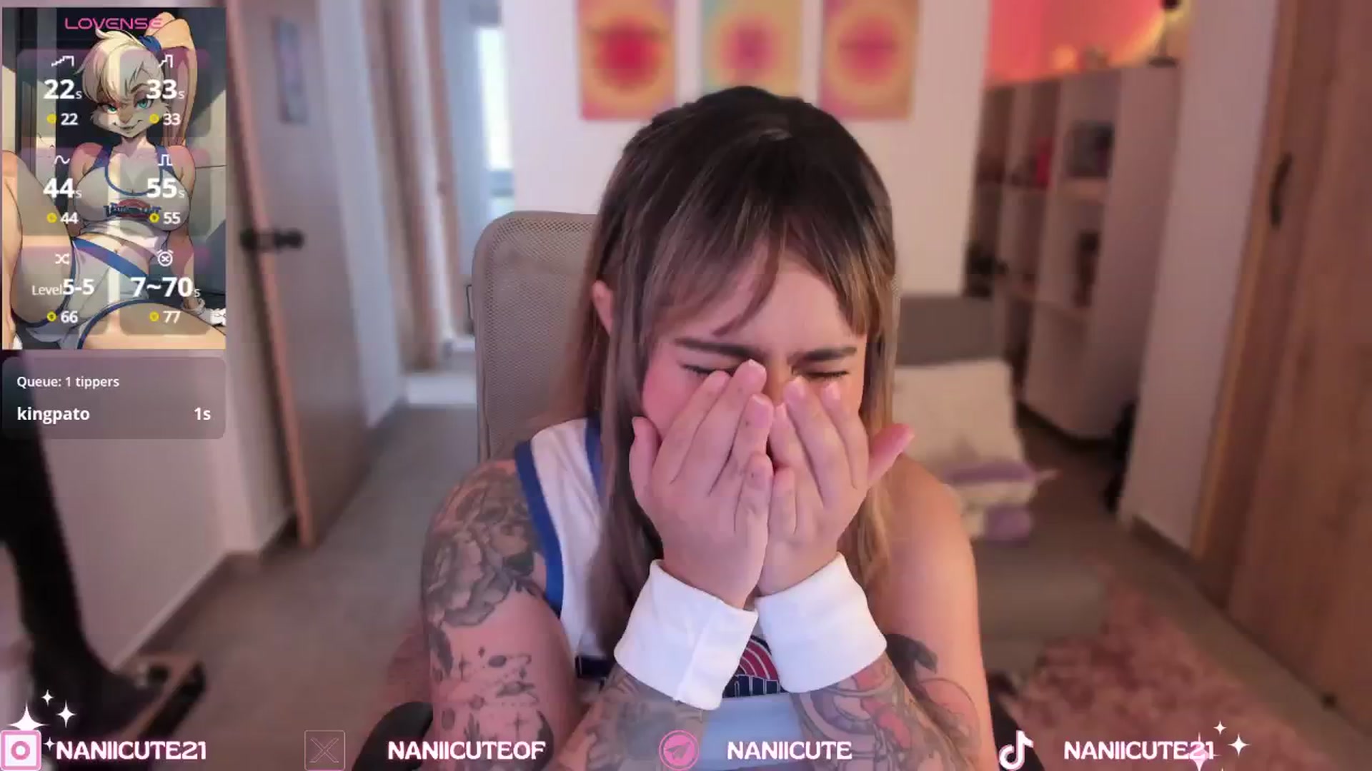 Gallery image thumbnail from littlebelle_'s myfreecams stream on, 10/01/2024, 14:37 image 18 of 20