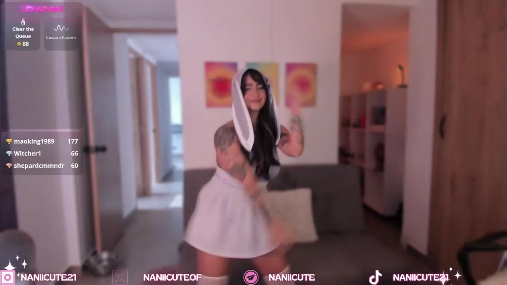 Gallery image thumbnail from littlebelle_'s myfreecams stream on, 10/02/2024, 16:12 image 12 of 20