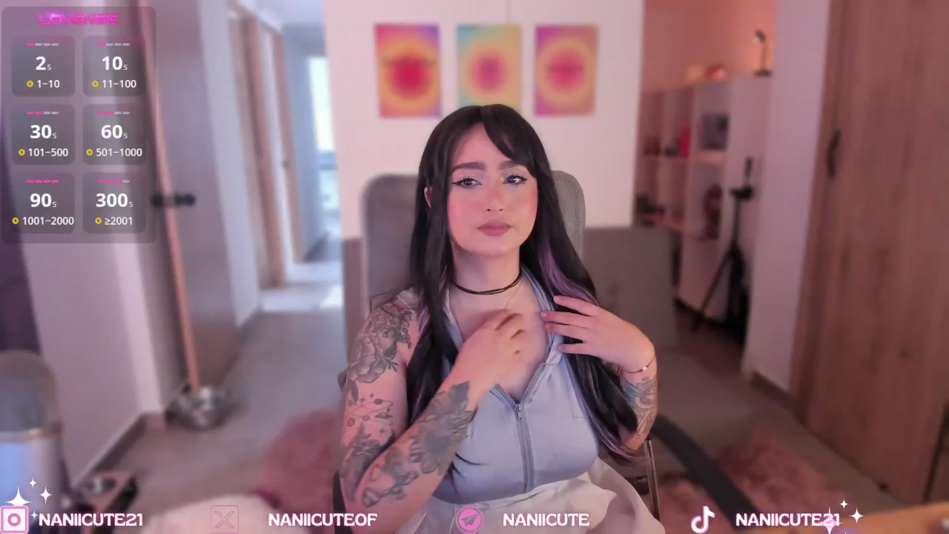 Gallery image thumbnail from littlebelle_'s myfreecams stream on, 10/02/2024, 16:12 image 1 of 20