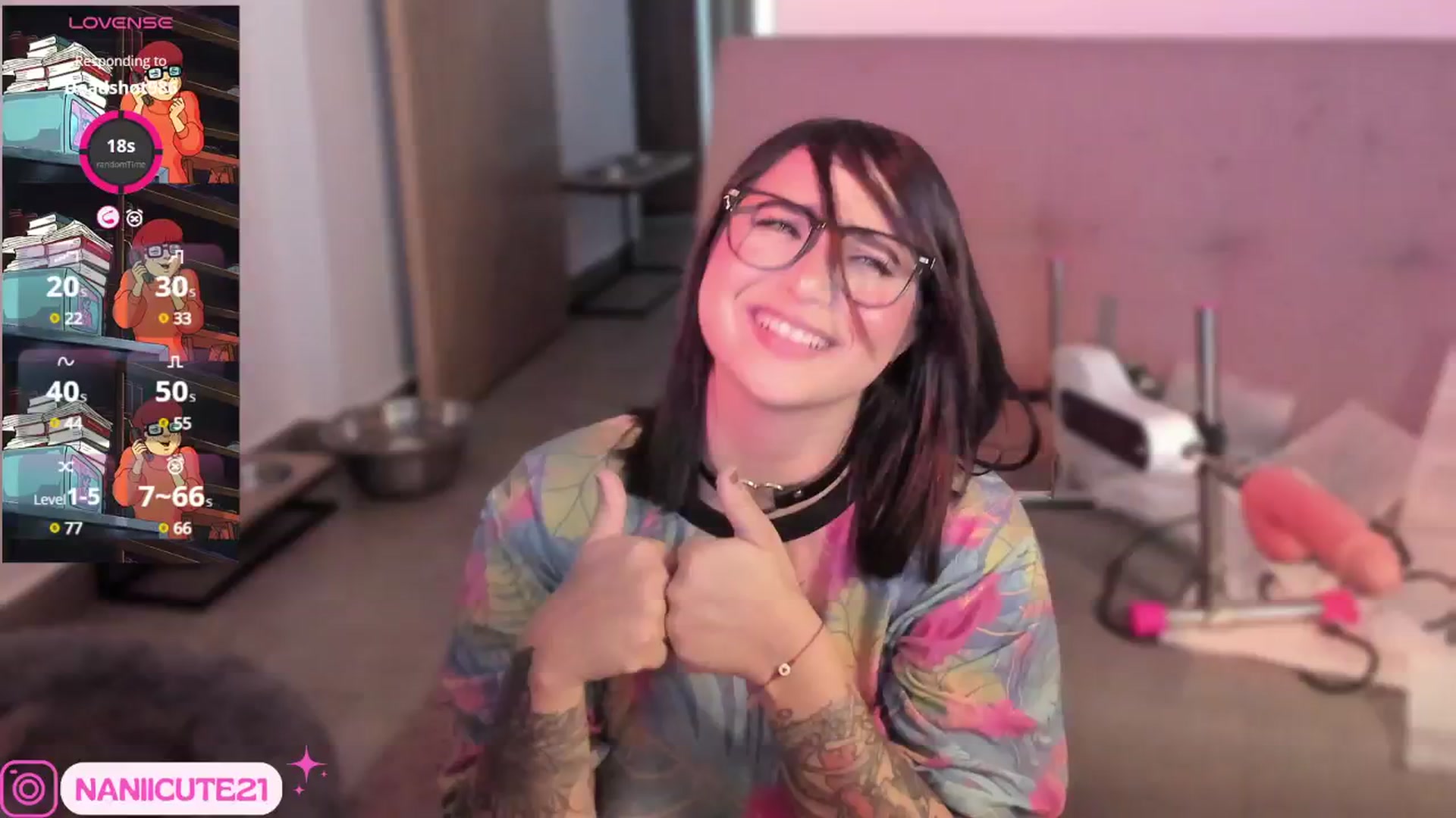 Gallery image thumbnail from littlebelle_'s myfreecams stream on, 10/10/2024, 02:18 image 6 of 20