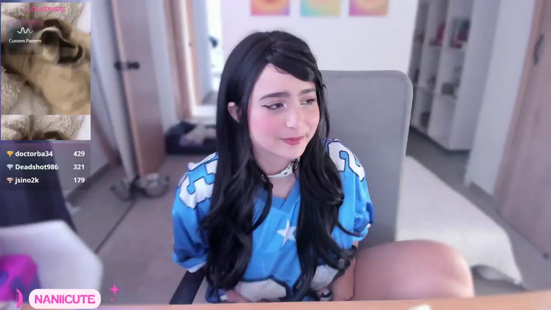 Gallery image thumbnail from littlebelle_'s myfreecams stream on, 10/24/2024, 15:51 image 10 of 20