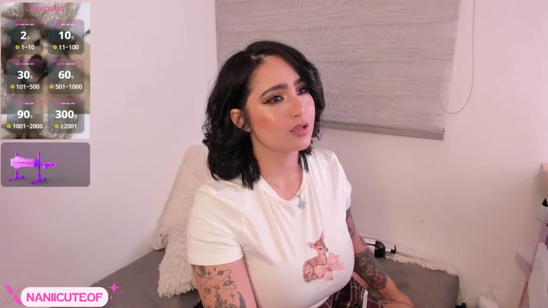 Gallery image thumbnail from littlebelle_'s myfreecams stream on, 01/24/2025, 07:32 image 10 of 20