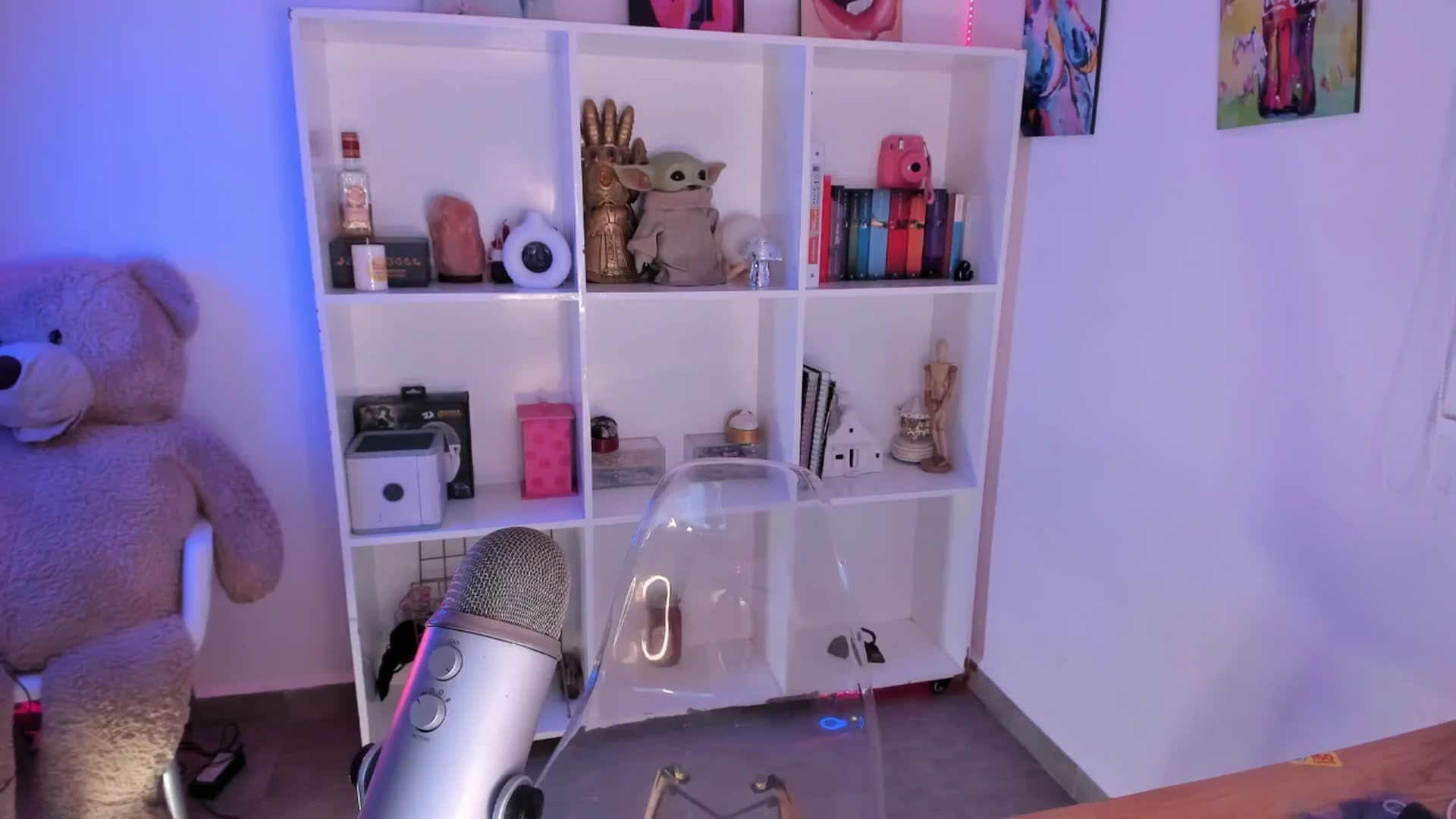Gallery image thumbnail from littlebelle_'s myfreecams stream on, 03/20/2025, 08:07 image 20 of 20
