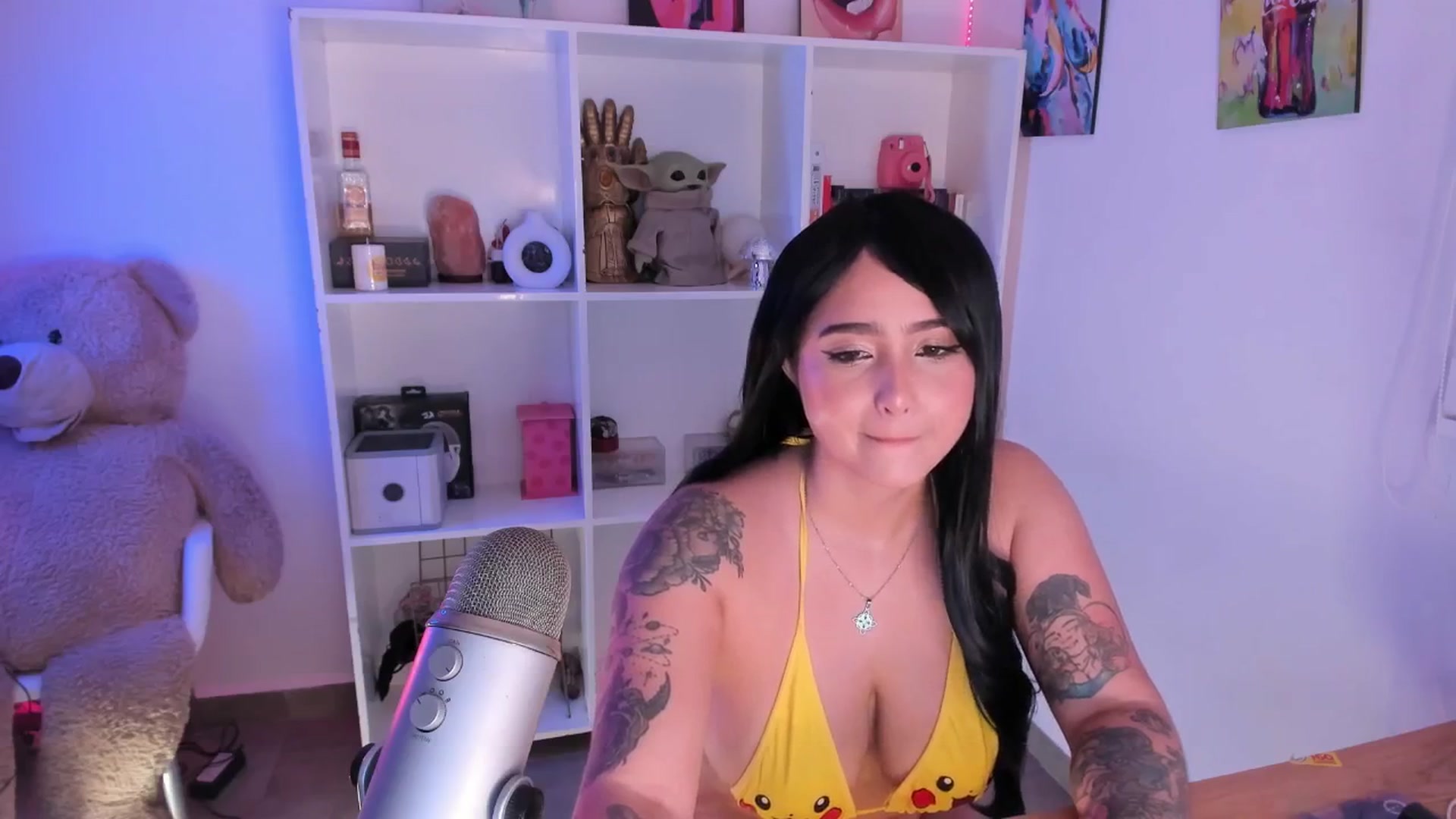 Gallery image thumbnail from littlebelle_'s myfreecams stream on, 03/20/2025, 08:07 image 16 of 20