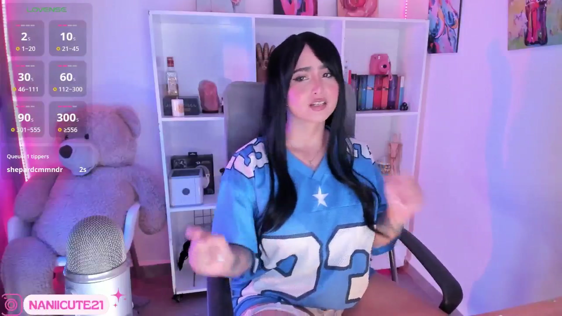 Gallery image thumbnail from littlebelle_'s myfreecams stream on, 03/25/2025, 04:43 image 14 of 20