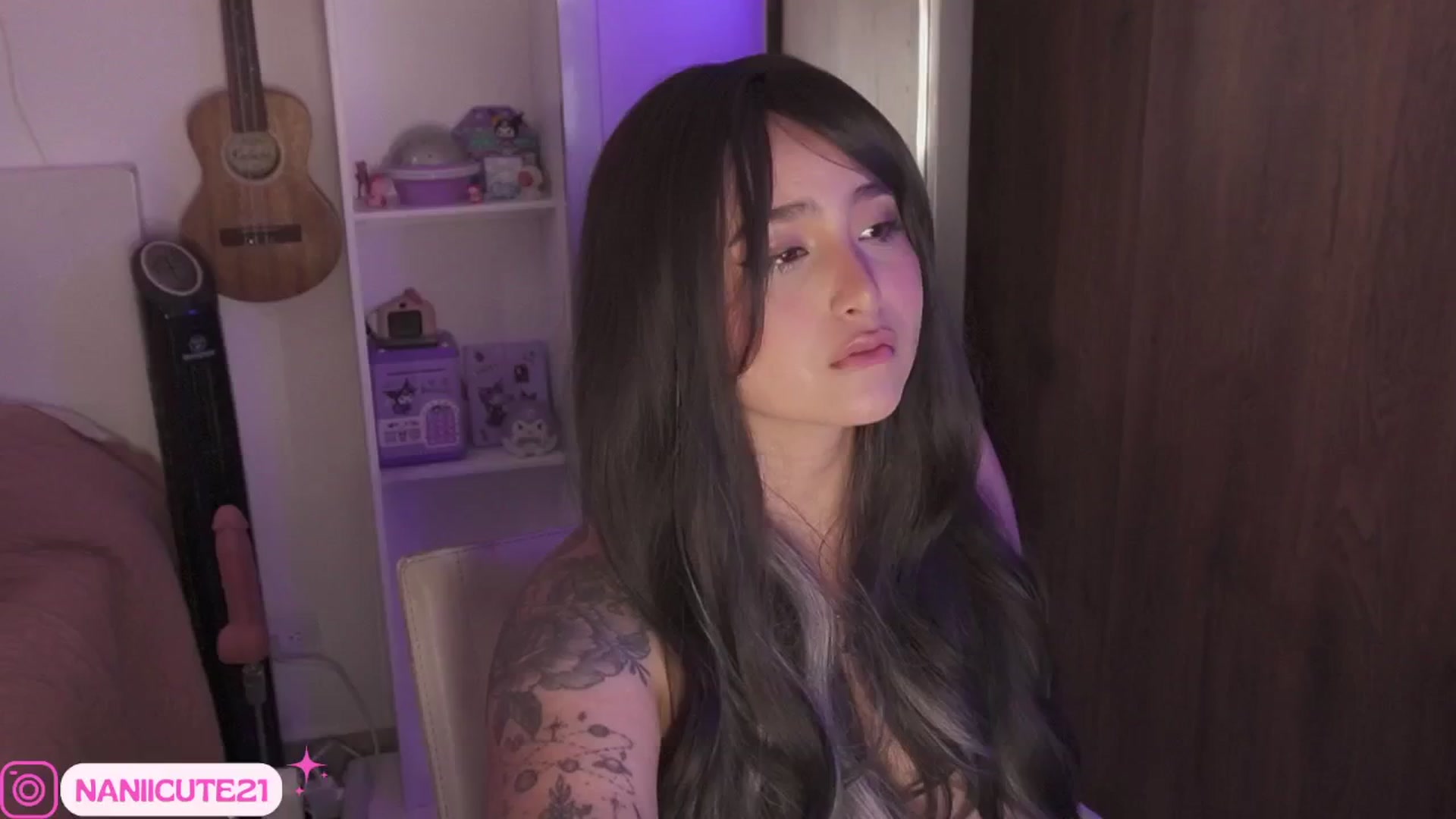 Gallery image thumbnail from littlebelle_'s myfreecams stream on, 05/27/2025, 24:15 image 3 of 20