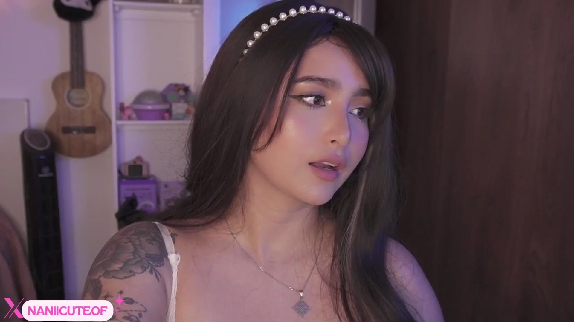 Gallery image thumbnail from littlebelle_'s myfreecams stream on, 05/28/2025, 04:04 image 19 of 20