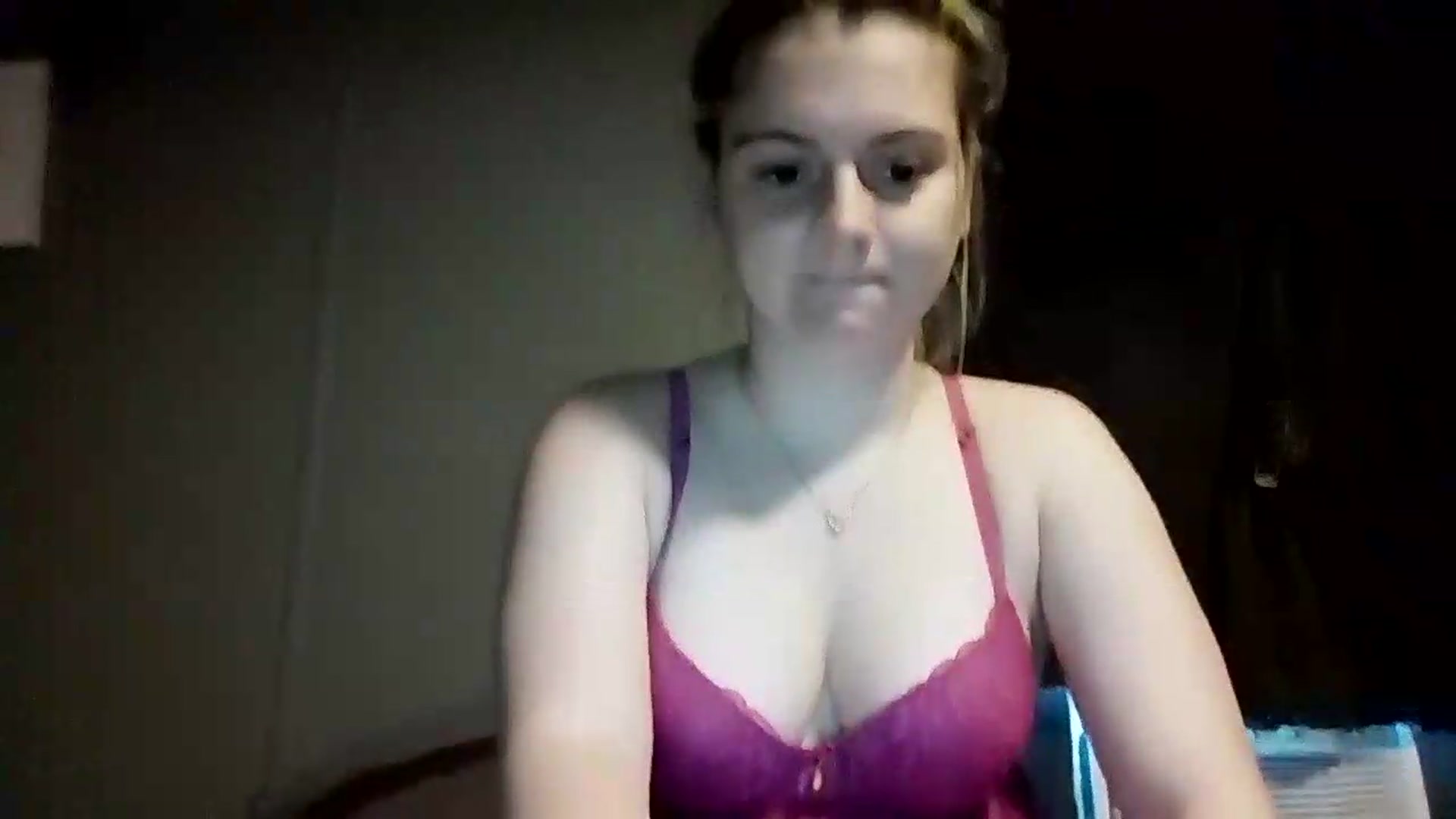 Gallery image thumbnail from littlelola88's myfreecams stream on, 05/12/2026, 19:09 image 19 of 20