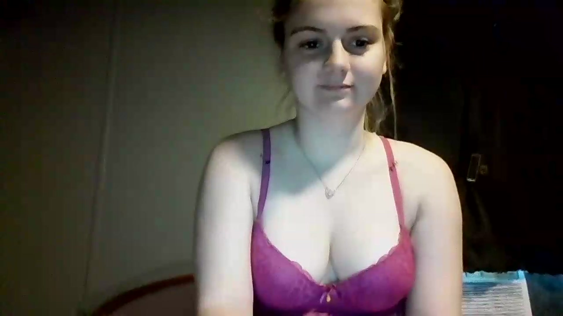 Gallery image thumbnail from littlelola88's myfreecams stream on, 05/12/2026, 19:09 image 11 of 20