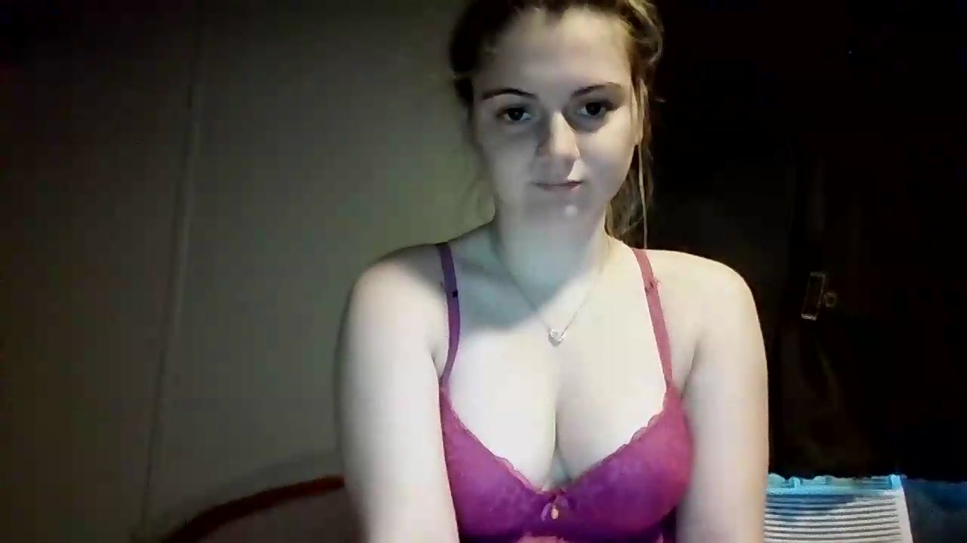 Gallery image thumbnail from littlelola88's myfreecams stream on, 05/12/2026, 19:09 image 9 of 20