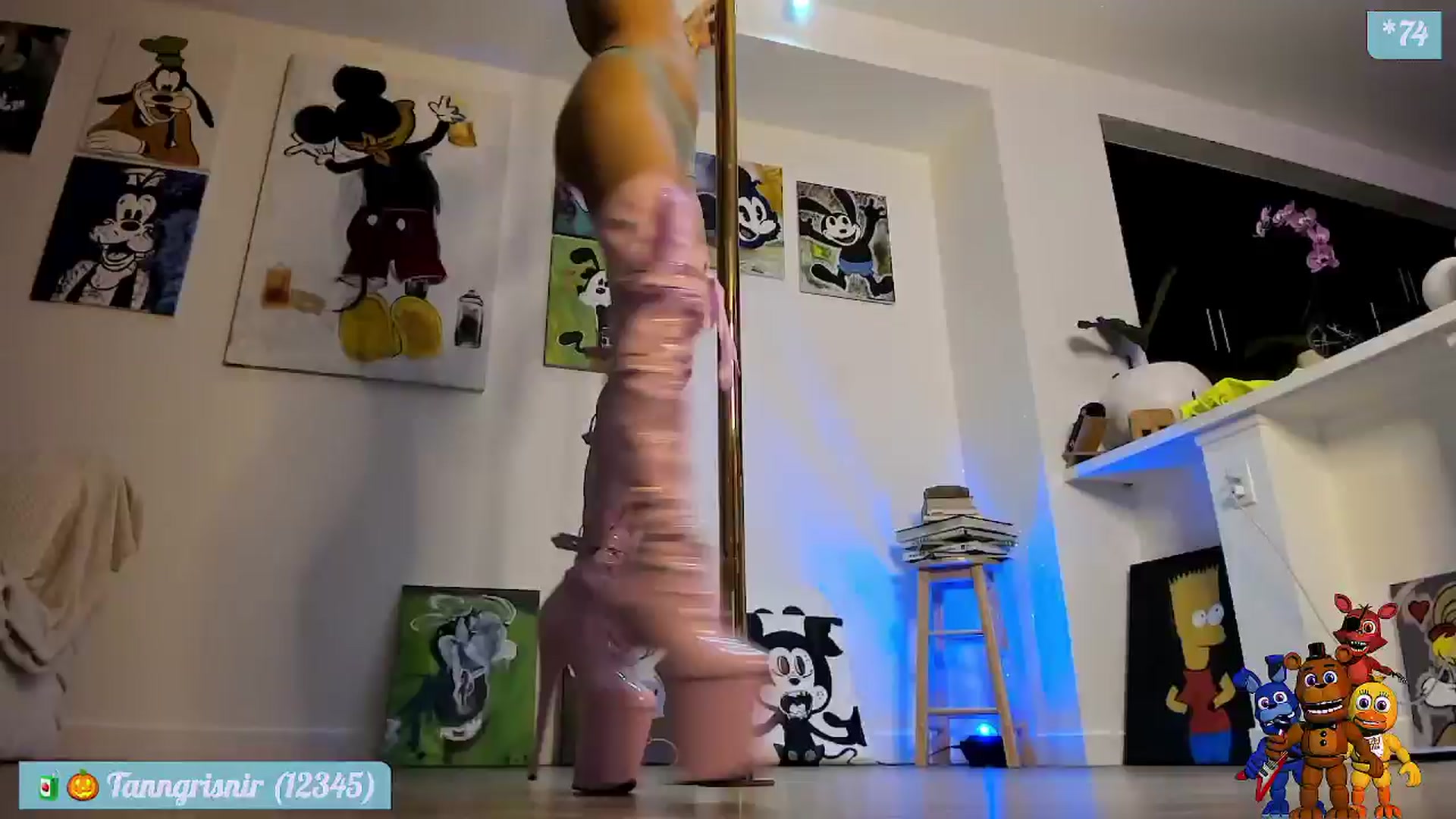 Gallery image thumbnail from litty's myfreecams stream on, 10/24/2024, 04:59 image 15 of 20
