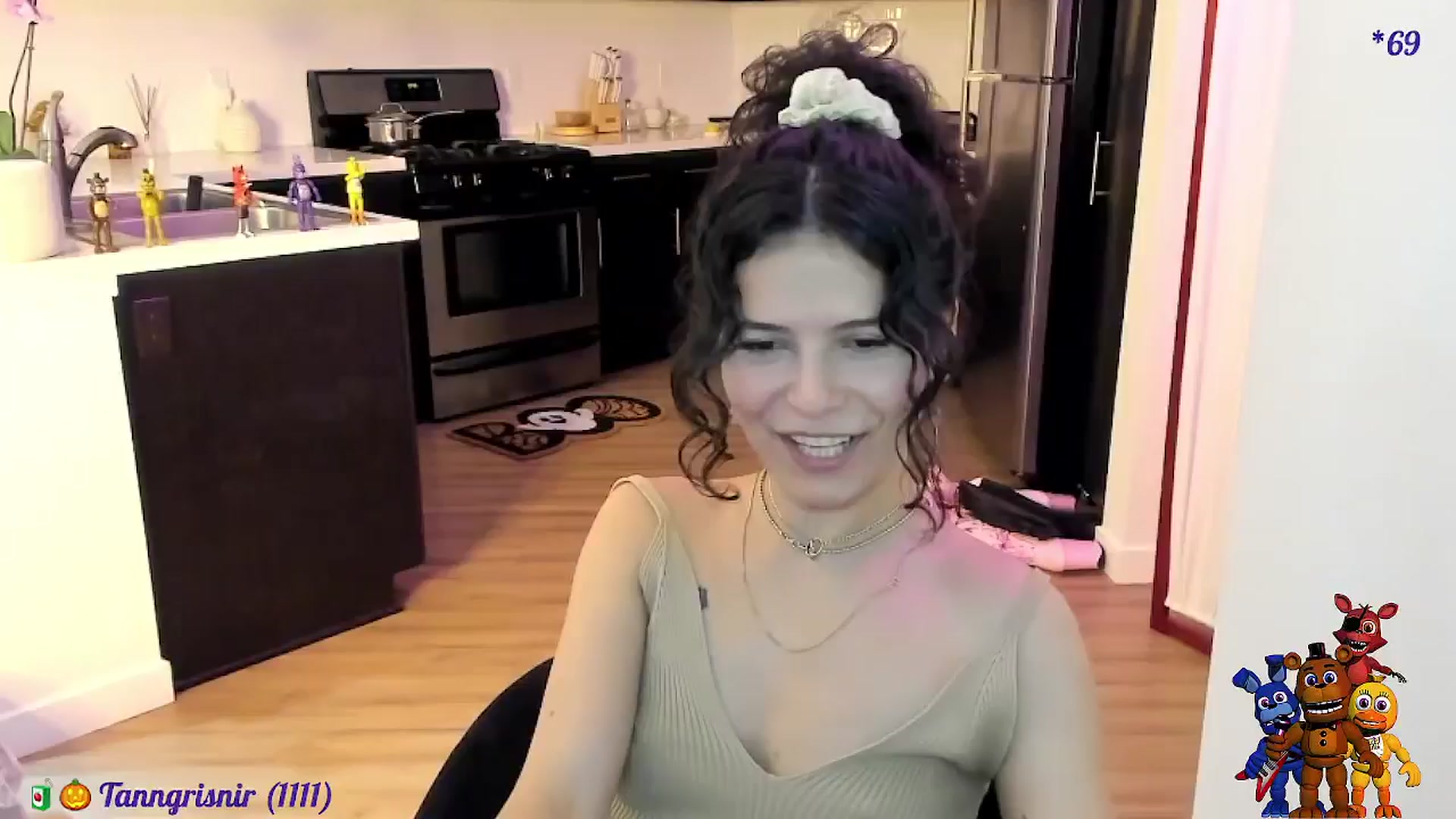Gallery image thumbnail from litty's myfreecams stream on, 10/25/2024, 04:00 image 18 of 20