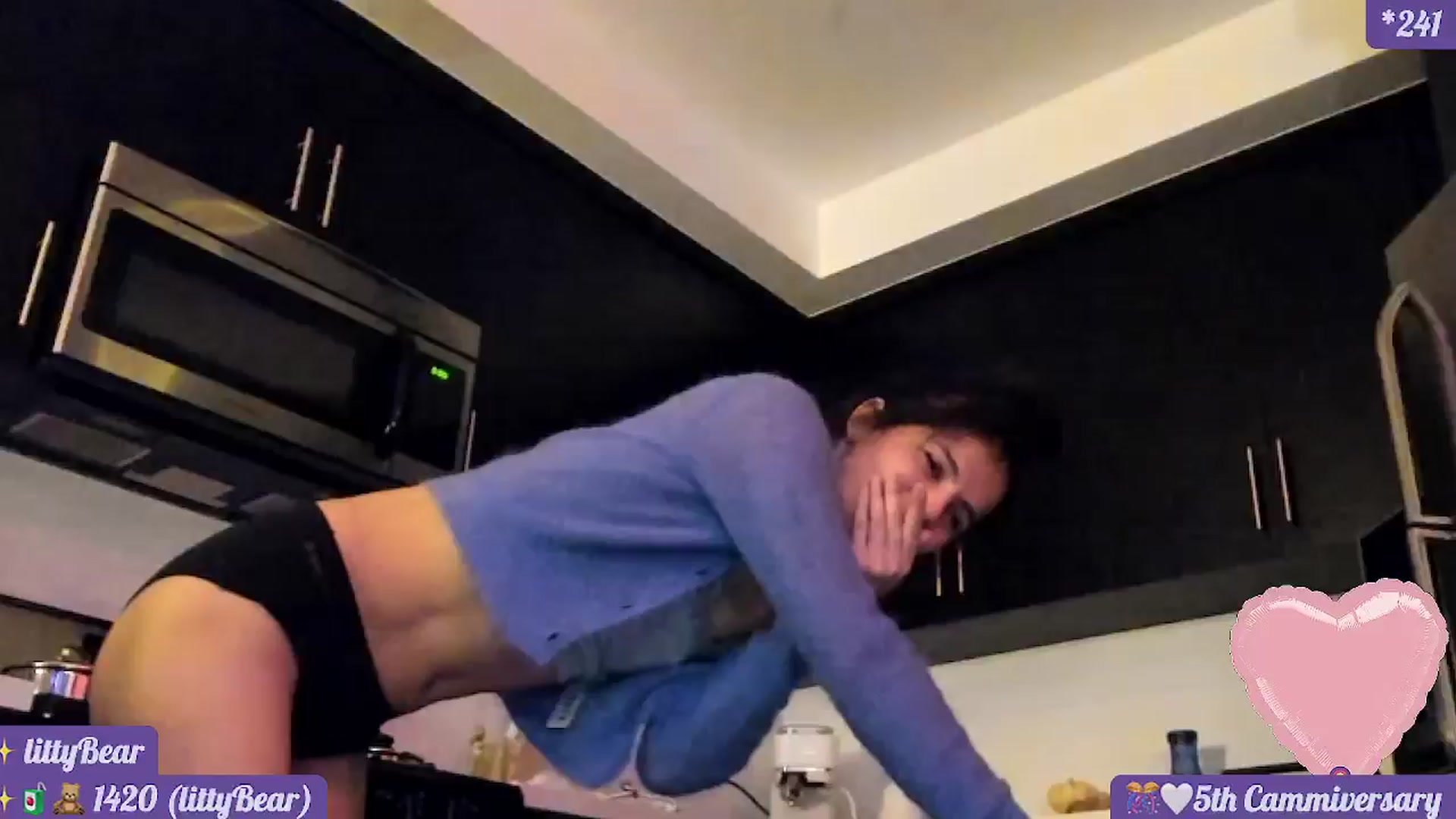 Gallery image thumbnail from litty's myfreecams stream on, 11/09/2024, 03:56 image 19 of 20